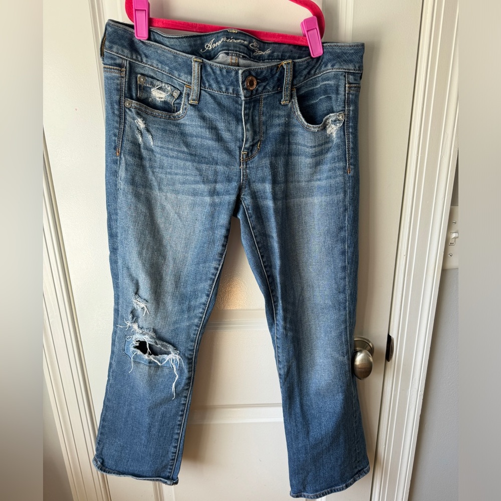 American Eagle Distressed Capri Jeans
